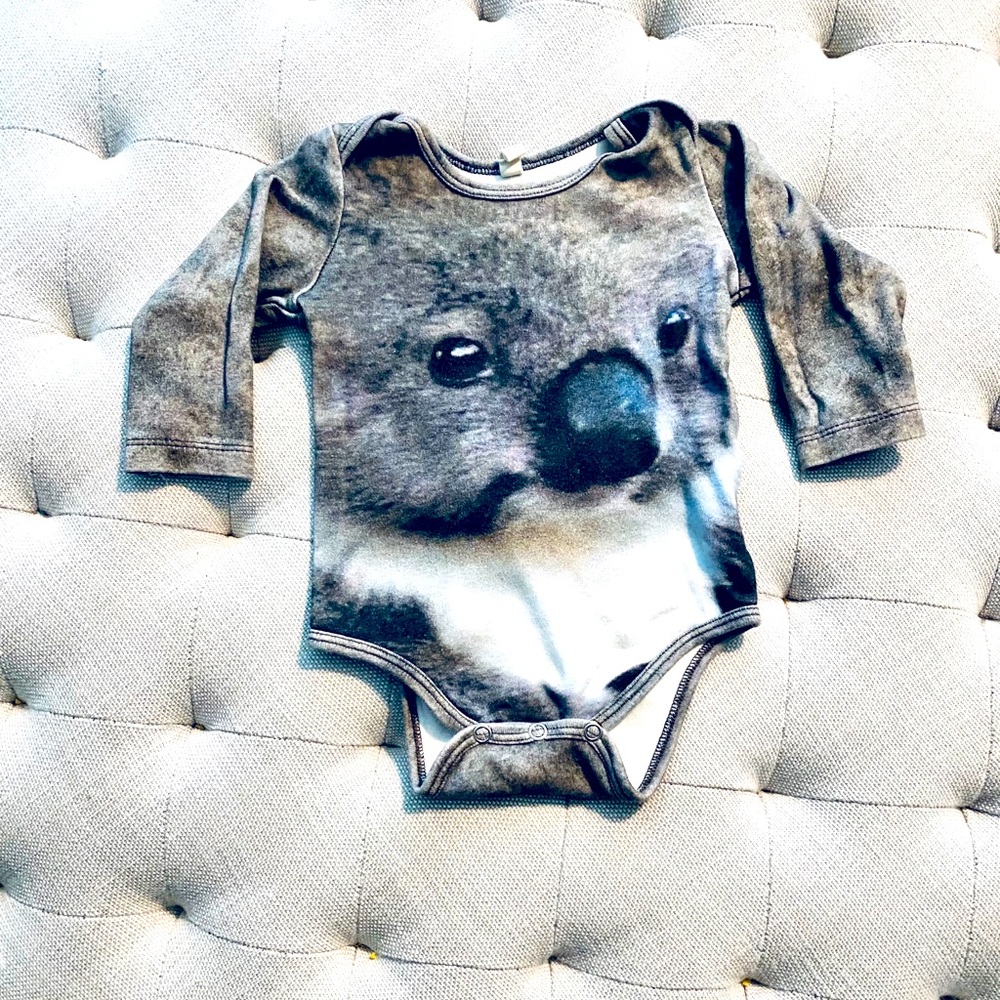 🎉HP🎉PopUpShop 6-9m bodysuit